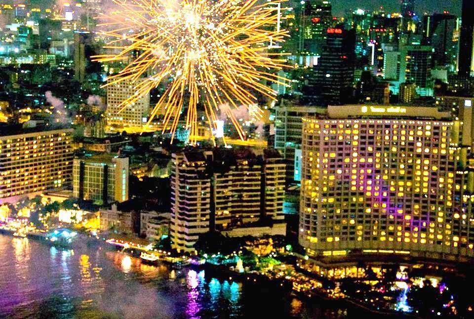曼谷河滨公寓 外观 照片